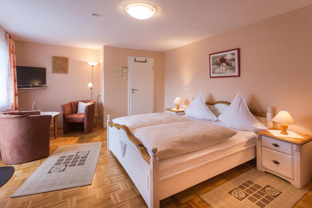 Haus Kesper-Brunen Otel Willingen  Oda fotoğraf