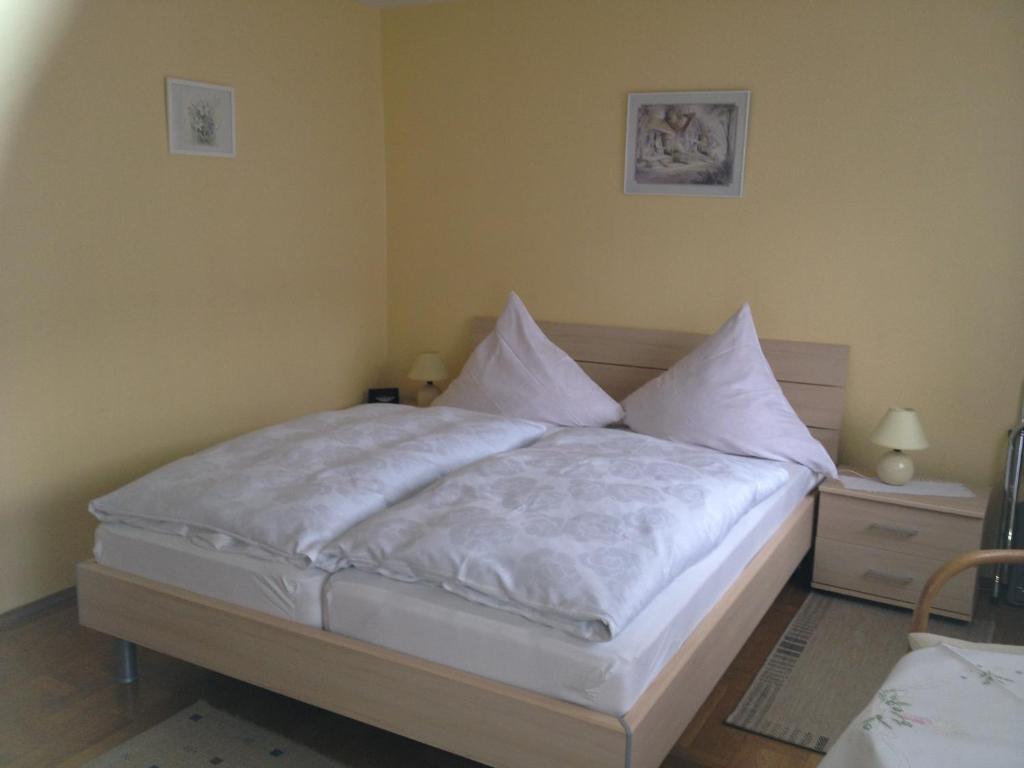 Haus Kesper-Brunen Otel Willingen  Oda fotoğraf